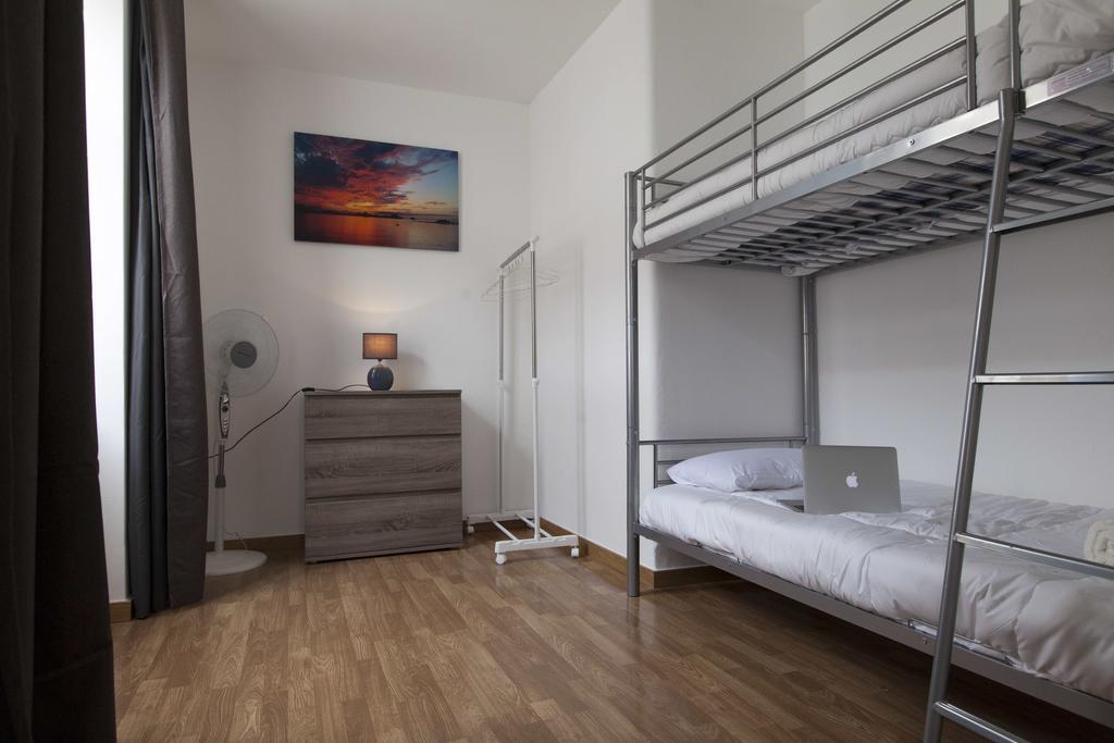 Guest House First Floor Lagos Luaran gambar