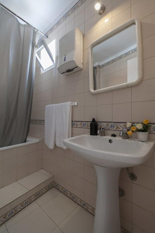 Guest House First Floor Lagos Luaran gambar